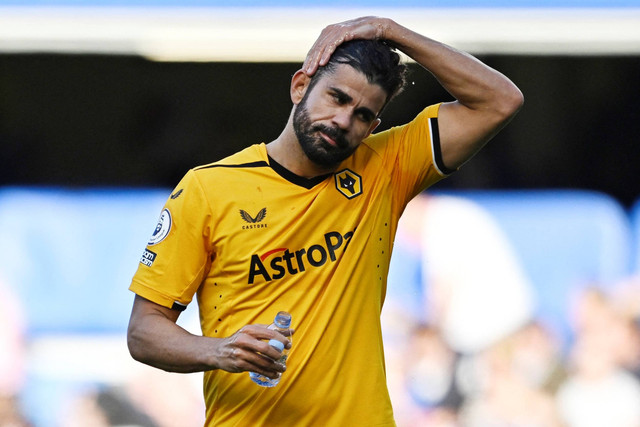 Pemain Wolverhampton Wanderers Diego Costa bereaksi saat hadapi Chelsea di Stadion Stamford Bridge, London, Inggris, Sabtu (8/10/2022). Foto: Action Images via Reuters/John Sibley