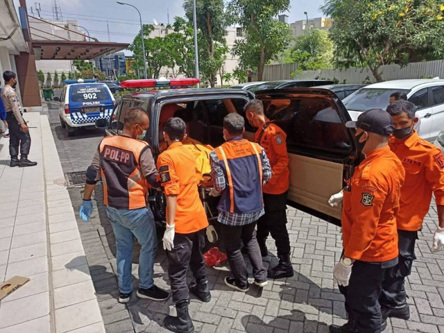 Loncat dari Lantai 28, Seorang Pria Penghuni Apartemen di Surabaya Tewas