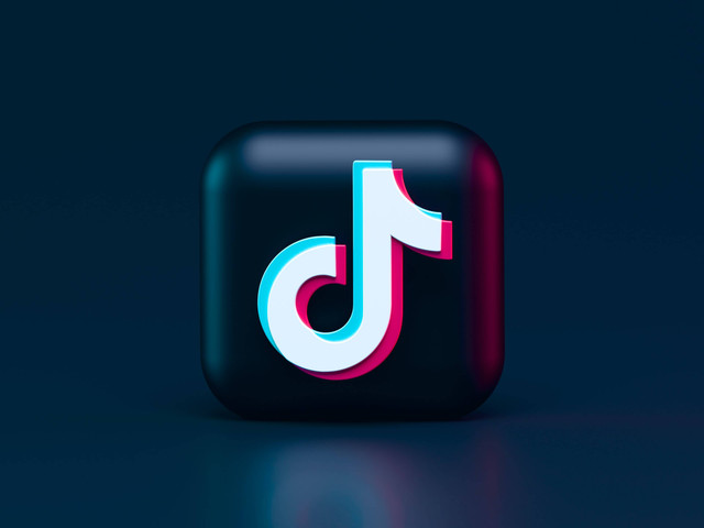 Ilustrasi Cara Cairkan Gift TikTok, Foto Unsplash Alexander Shatov