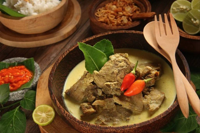 Ilustrasi Gulai Tunjang. Foto: kumparan