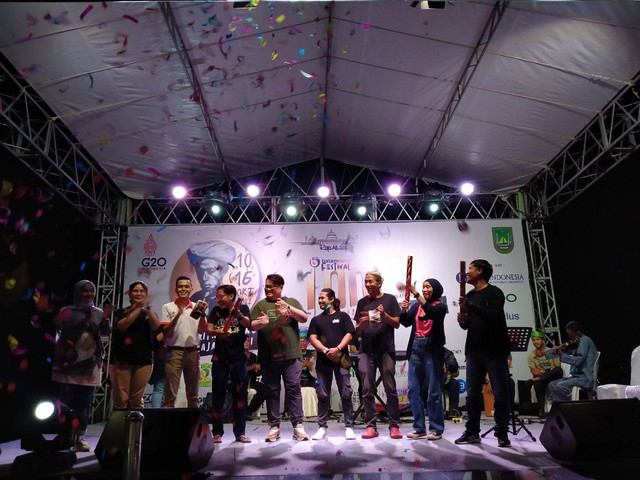Festival Vol III tahun 2022 resmi dibuka. (Foto: Arjuna/Batamnews)