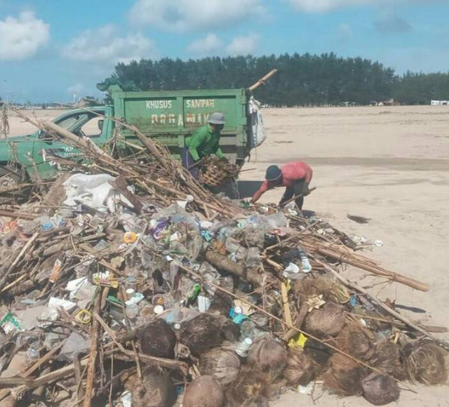 Ilustrasi ' sampah kiriman - dok DLHK