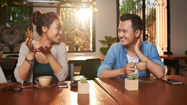 Ilustrasi Gemini lebih nyaman dalam hubungan Friendzone. Foto: Shutterstock