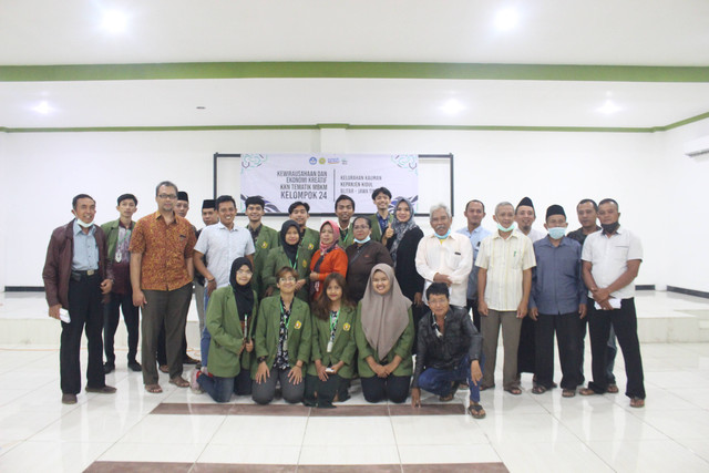 Pembukaan Kelompok KKNT 24 UPNVJT bersama perangkat desa dan Ketua RT & RW Kel. Kauman/Credit: Kelompok KKNT 24 UPNVJT.