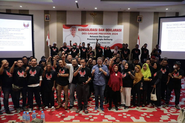 Relawan Desa untuk Ganjar atau Des Ganjar Provinsi Kepulauan Bangka Belitung menggelar deklarasi dukung Ganjar Presiden 2024 di Kelurahan Bukit Besar, Girimaya, Kota Pangkalpinang, Bangka Belitung, Kamis (13/10/2022). Foto: Dok. Istimewa