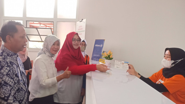 Pos Indonesia luncurkan digitalisasi LPU di Solo, Sabtu (15/10/2022). FOTO:Agung Santoso