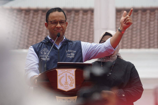 Gubernur DKI Jakarta Anies Baswedan saat pidato pamitan kepada warga Jakarta di Balai Kota, Minggu (16/10/2022). Foto: Iqbal Firdaus/kumparan