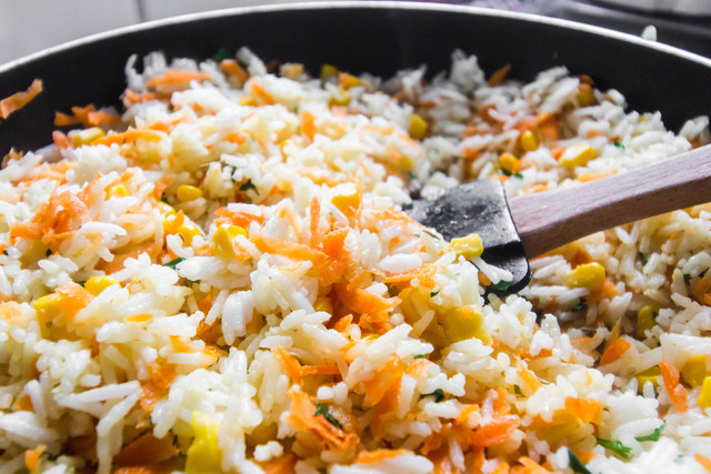 Ilustrasi Nasi Goreng Kerabu. Foto: Unsplash