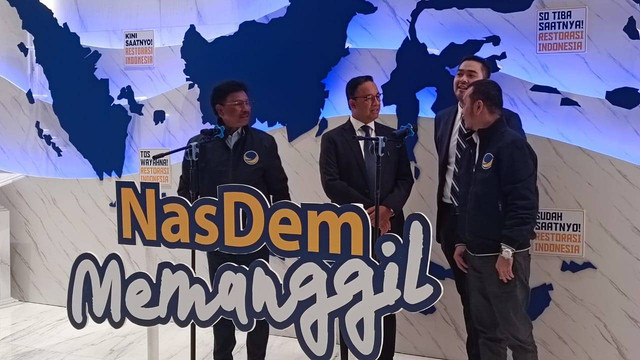 Anies Baswedan, Prananda Paloh, Willy Aditya, dan Johhny Plate di peluncuran program penjaringan caleg NasDem Memanggil. Foto: Annisa Thahira Madina/kumparan