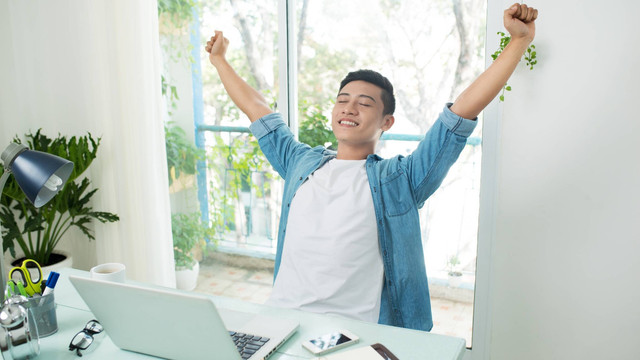 Ilustrasi kerja. Foto: Makistock/Shutterstock