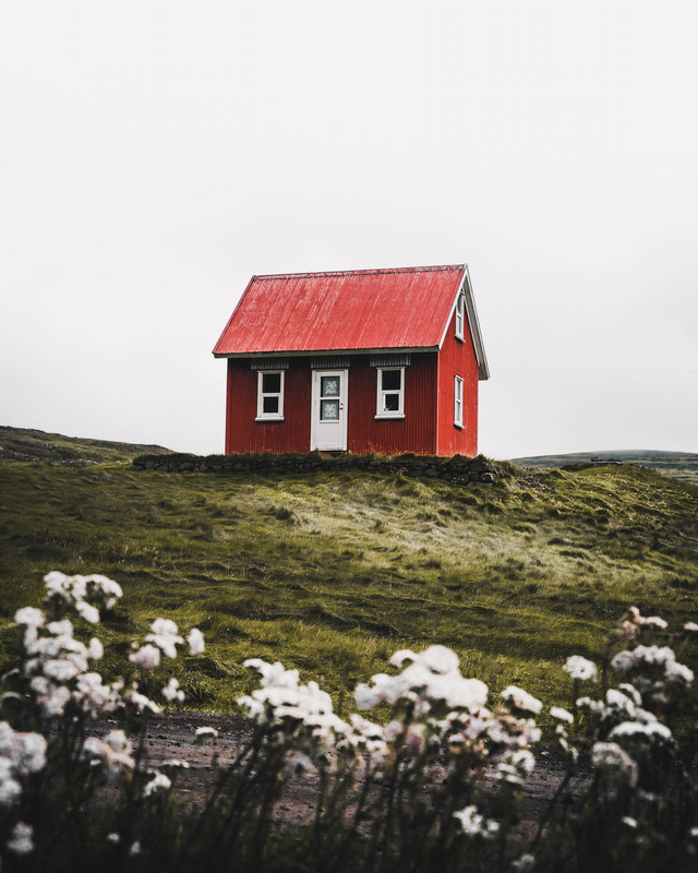 https://unsplash.com/s/photos/house