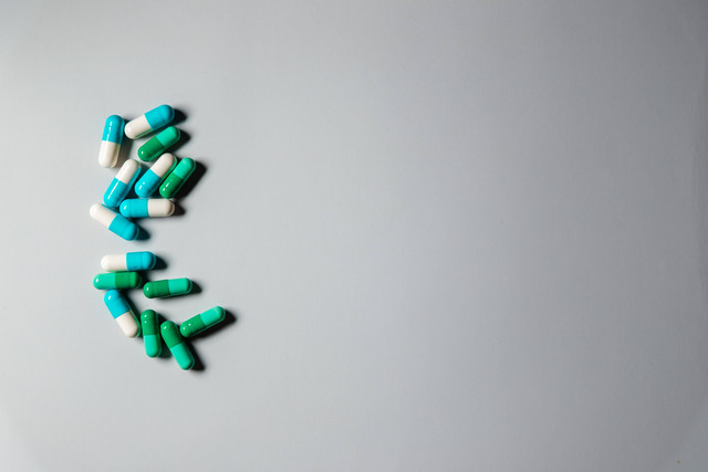 Ilustrasi obat hernia dari apotek. Foto: Unsplash