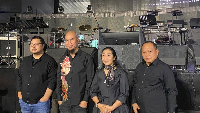Ahmad Dhani dalam konferensi pers live-streaming konser Dewa 19. Foto: Alexander Vito/kumparan