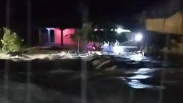 Banjir di Tojo Una-Una, Sulawesi Tengah, terjadi pada Rabu sore (19/10). Foto: Istimewa