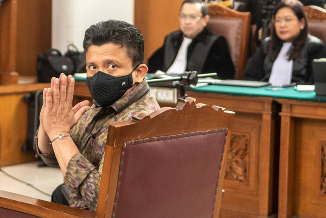 Terdakwa pembunuhan berencana Brigadir Yosua, Ferdy Sambo, usai menjalani sidang di Pengadilan Negeri Jakarta Selatan, Kamis (20/10/2022). Foto: Muhammad Adimaja/ANTARA FOTO