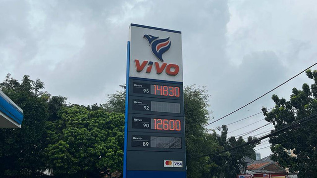 SPBU Vivo resmi menjual BBM RON 90 setara Pertalite, Kamis (20/10/2022). Foto: Fariza Rizky Ananda/kumparan