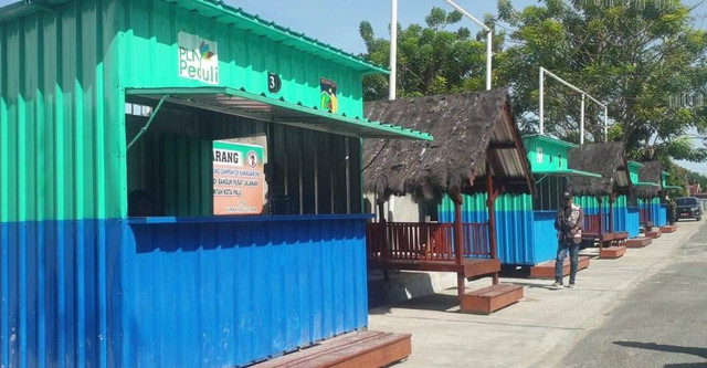 Kawasan Wisata Kuliner di Kota Palu yang diresmikan Wali Kota Palu, Hadianto Rasyid, pada Kamis (20/10) di Jalan Gunung Bosa, Kelurahan Lolu Utara, Kecamatan Palu Timur. Foto: Tim PaluPoso 