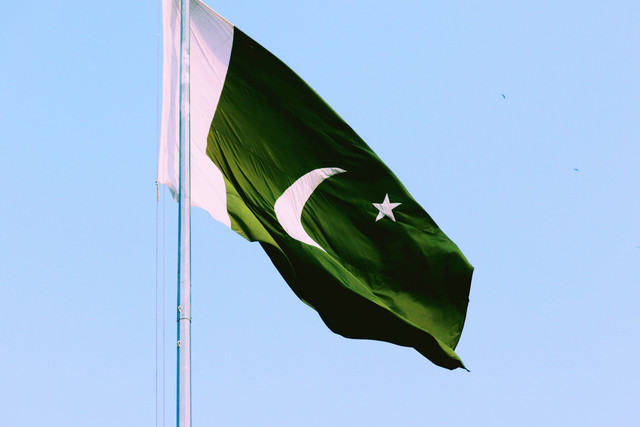 Photo by Burhan Ahmad (https://unsplash.com/@burhanahmad_18)