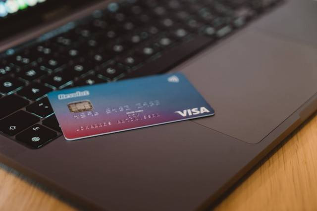 Ilustrasi perbedaan visa dan mastercard. Foto: Unsplash