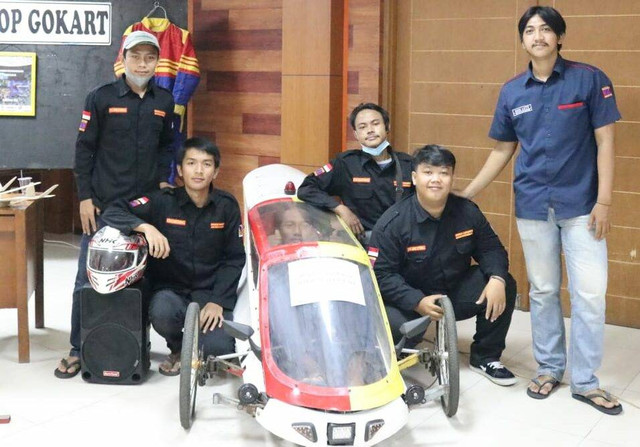 Chaka Team saat Pameran Semarak Festival Teknik, di auditorium Djuanda FT UMJ, pada Sabtu (08/10).