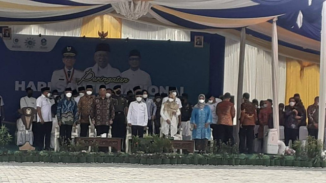 Wakil Presiden Ma'ruf Amin saat hadiri Peringatan Hari Santri Nasional (HSN) 2022 dipusatkan di di Pondok Pesantren Muhammadiyah (PPM) MBS Yogyakarta, Senin (24/10/2022). Foto: Erfanto/Tugu Jogja