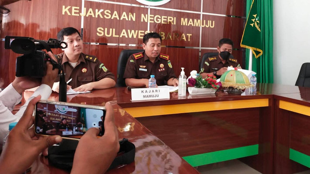 Kejaksaan Negeri Mamuju saat menggelar jumpa pers. Foto: Dok. Istimewa