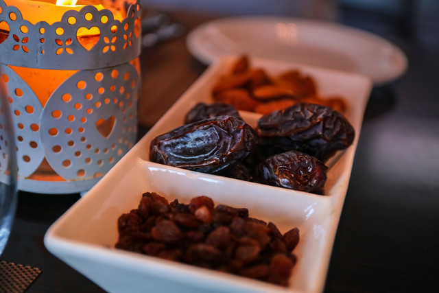 Kurma adalah buah yang memiliki manfaat untuk kesehatan lambung. Foto: Pexels.com