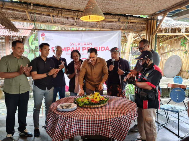 Rayakan Sumpah Pemuda, Komunitas Alumni PT Bali Doakan Ganjar Maju Pilpres 2024