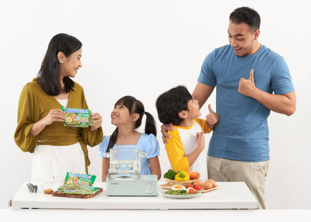 Tips menyajikan mi instan sebagai menu sehat keluarga. Foto: Dok. Supermi