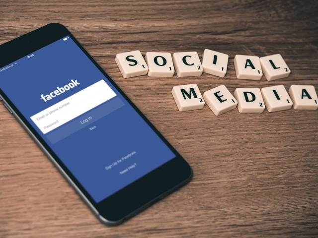 Ilustrasi cara tutup akun FB. Sumber: www.unsplash.com