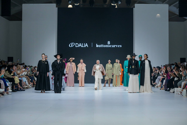 Fashion Show Buttonscarves di JFW 2023. Foto: Dok. JFW