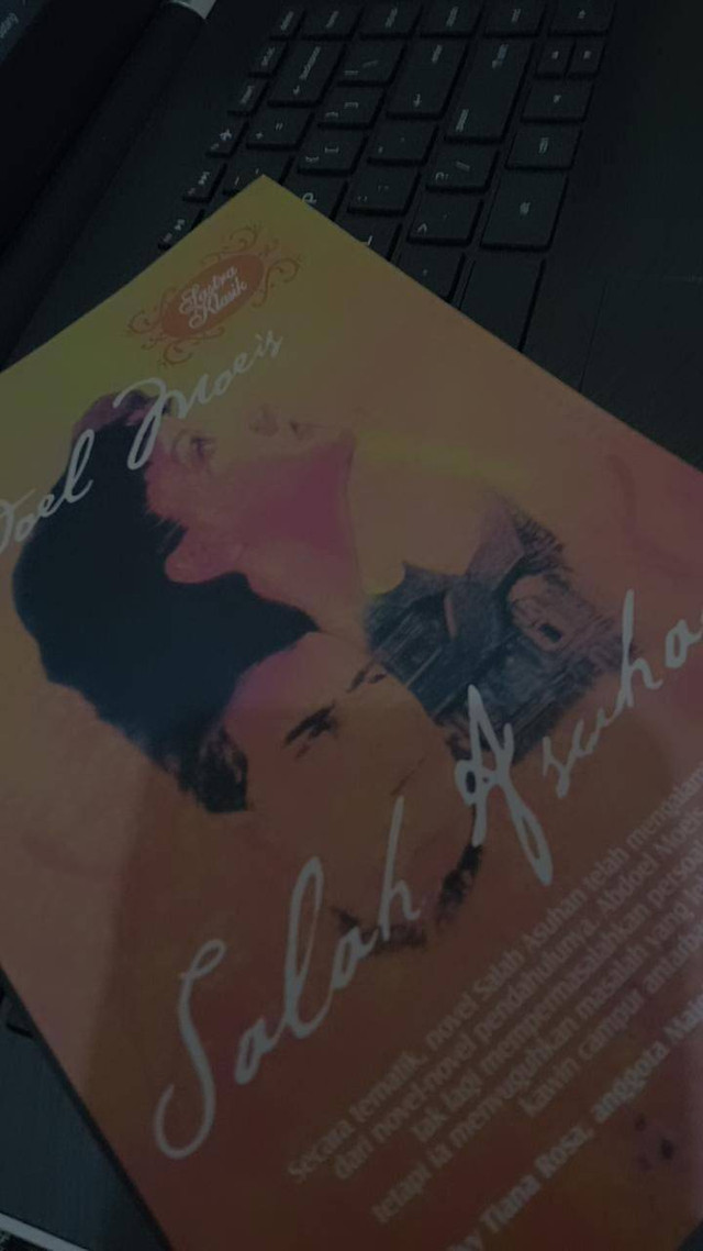 COVER NOVEL SALAH ASUHAN, Dokumen Pribadi 