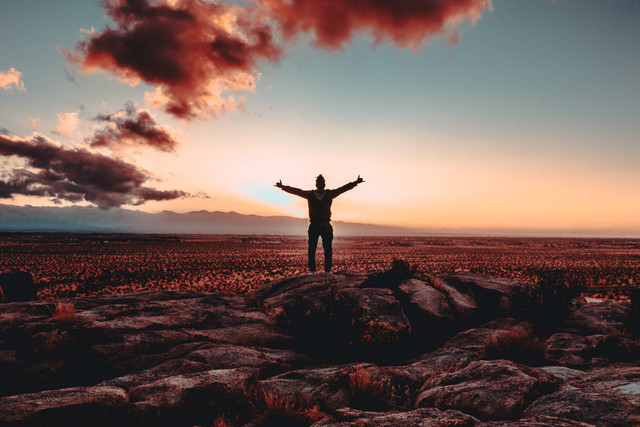 Ilustrasi Kata-Kata Motto Hidup Semangat. Foto: unsplash.com/@xangriffin.