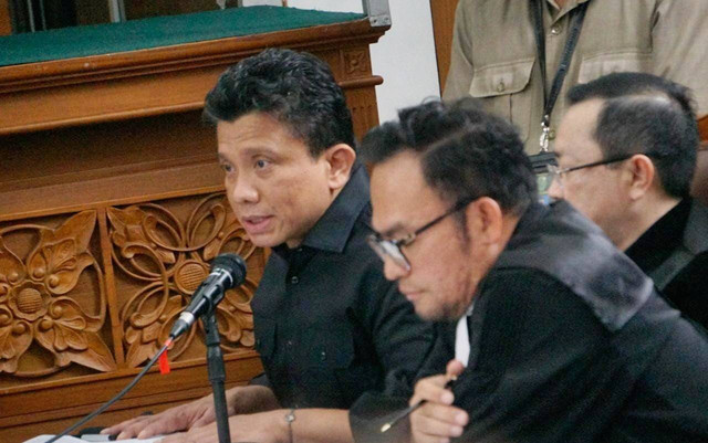 Terdakwa Ferdy Sambo menanggapi pernyataan saksi saat sidang  lanjutan dengan agenda mendengarkan keterangan saksi di Pengadilan Negeri Jakarta Selatan, Selasa (1/11/2022).  Foto: Jamal Ramadhan/kumparan