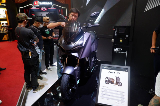 Motor listrik ION Mobility M1-S di IMOS 2022. Foto: Aditya Pratama Niagara/kumparan