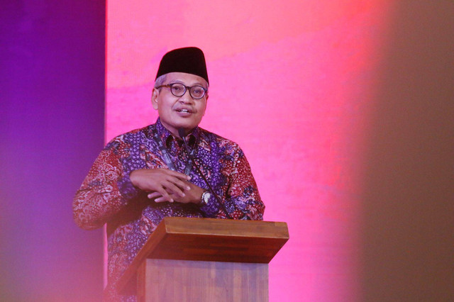 Ketua Lembaga Kajian dan Pengembangan Sumberdaya Manusia (Lakpesdam) PBNU Ulil Abshar Abdallah (Gus Ulil) menjadi salah satu pembicara dalam Forum Religion of Twenty (R20) yang digelar di Hotel Grand Hyatt, Nusa Dua, Bali, Kamis (3/11/2022). Foto: Dok. LTN PBNU