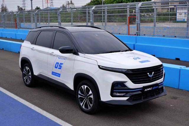 Wuling Almaz Hybrid. Foto: Aditya Pratama Niagara/kumparan