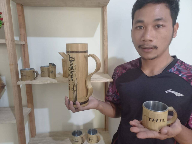 Pemuda asal Kabupaten Tegal, Hendri Siswantoro