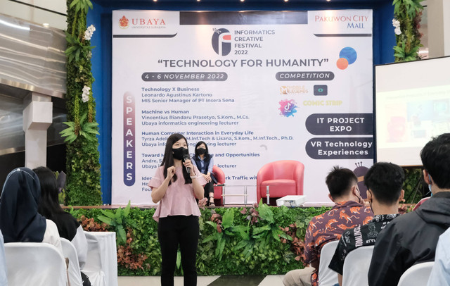 Dosen Program Studi Teknik Informatika Fakultas Teknik Ubaya, Tyrza Adelia, S.Sn., M.Inf.Tech., menjelaskan, HCI merupakan suatu bidang studi yang mempelajari