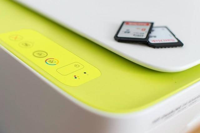 Iustrasi Epson Adjustment Program. Foto: Unsplash. 