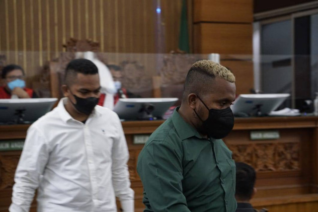 Sejumlah saksi yang hadir di sidang pembunuhan Brigadir Yosua di Pengadilan Negeri Jakarta Selatan, Selasa (8/11/2022). Foto: Jamal Ramadhan/kumparan