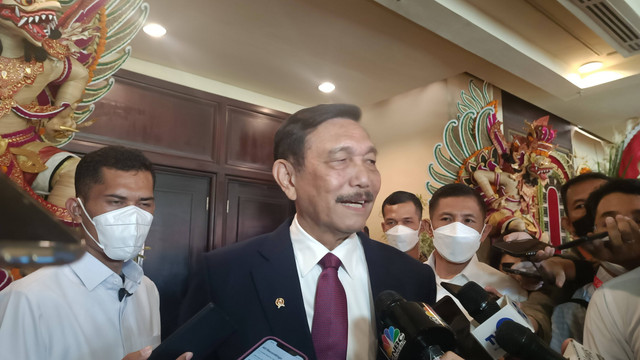 Menko Bidang Kemaritiman dan Investasi Luhut Binsar Pandjaitan menghadiri IDIC International Seminar LPS di The Westin Resort Nusa Dua Bali. Foto: Ghinaa Rahmatika/kumparan