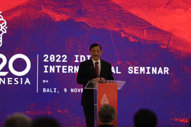 Menko Bidang Kemaritiman dan Investasi Luhut Binsar Pandjaitan menghadiri IDIC International Seminar LPS di The Westin Resort Nusa Dua Bali.  Foto: Dok. LPS