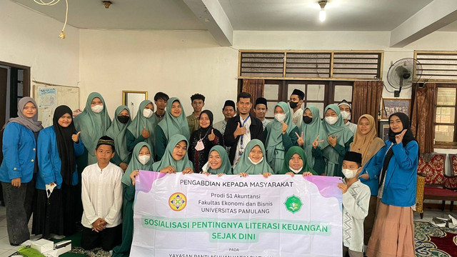 Pelaksanaan PKM Mahasiswa Universitas Pamulang di Yayasan Panti Asuhan Al Muhajirin. Sumber : Dokumentasi Pribadi