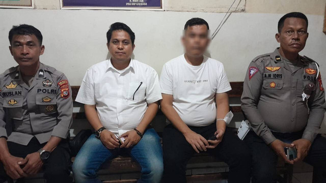 Penahanan Anggota DPRD Sulbar Sukri Umar dipindahkan dari Rutan Kelas IIB Majene ke Rutan Polresta Mamuju. Foto: Dok. Istimewa