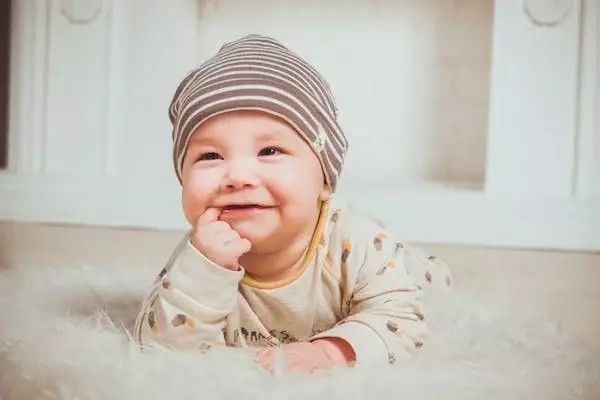 Ilustrasi bayi 4 bulan bisa apa (Sumber: Pexels)