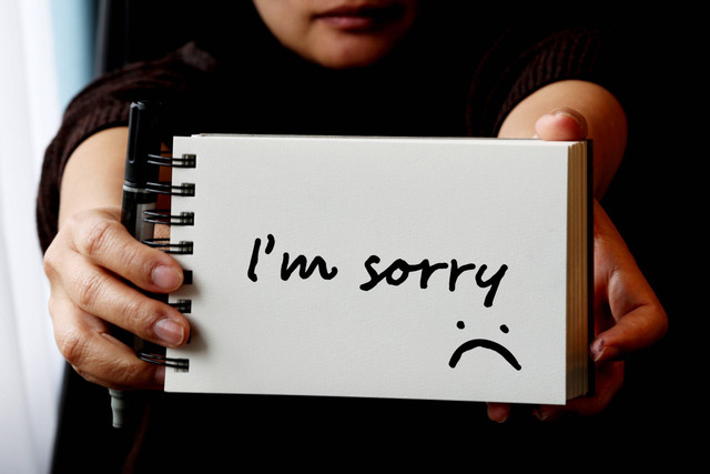 Ilustrasi minta maaf. Foto: SrideeStudio/Shutterstock