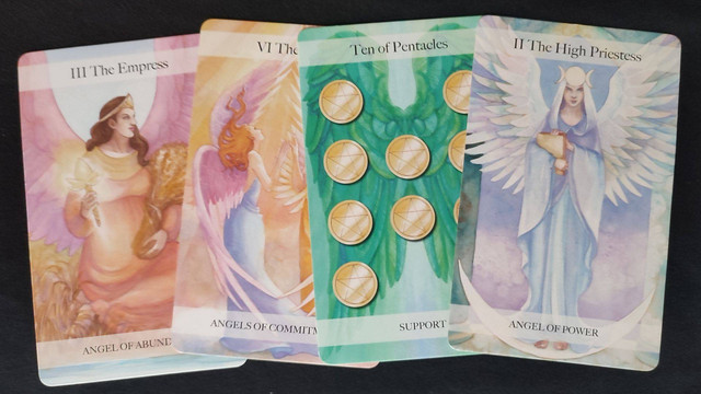 The Empress, The Lovers, Ten of Pentacles, The High Priestess. (Sumber: dok pribadi)