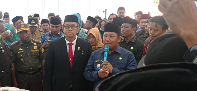 Bupati Pulau Taliabu, Aliong Mus. Foto: Istimewa