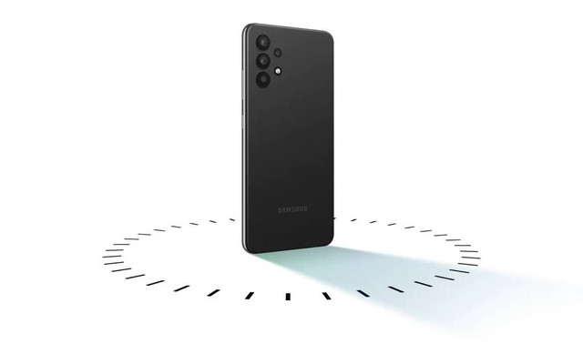 Perbedaan Samsung A32 4G dan 5G. Foto: Samsung